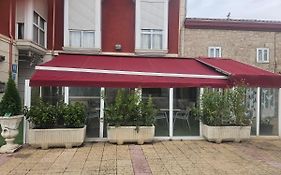 Hotel Asador Versus